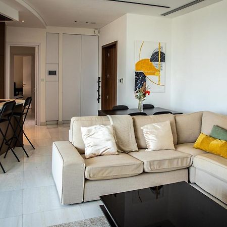 Phaedrus Living: 360 Tower Luxury Flat Appartement Nicosia Buitenkant foto